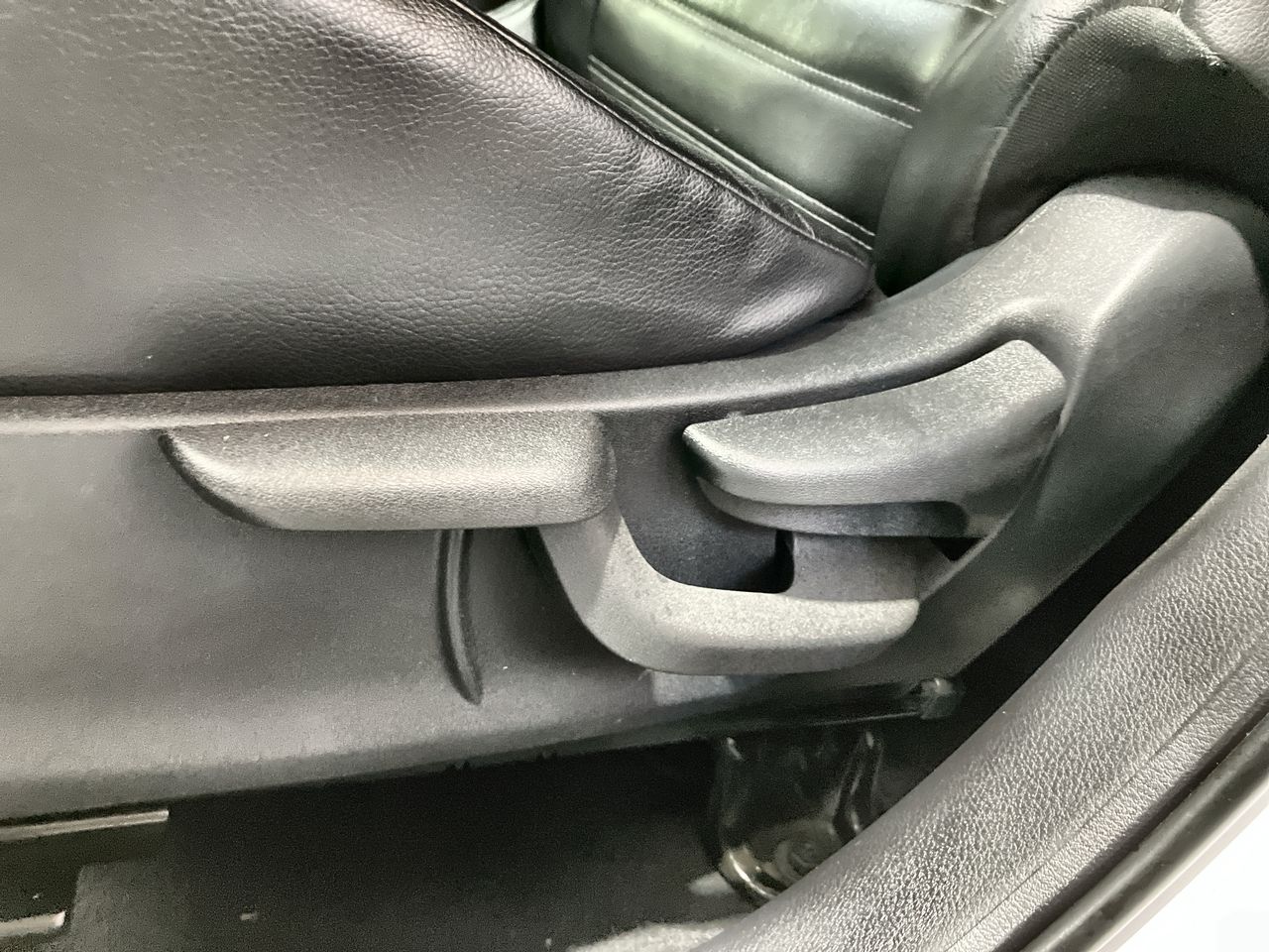 2021 Nissan KICKS PLATINUM BI-TONO 1.6 LTS CVT 21