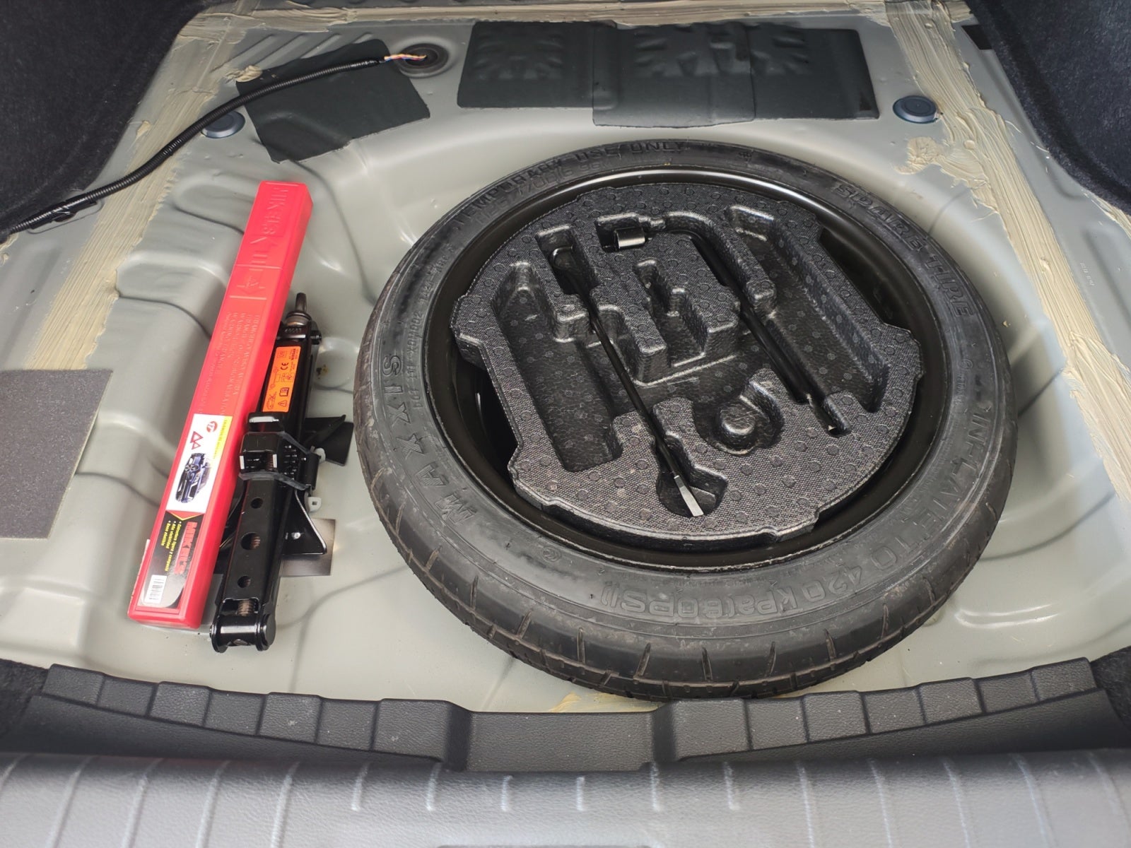 2005 Nissan SENTRA SR PLATINUM BITONO CVT 24