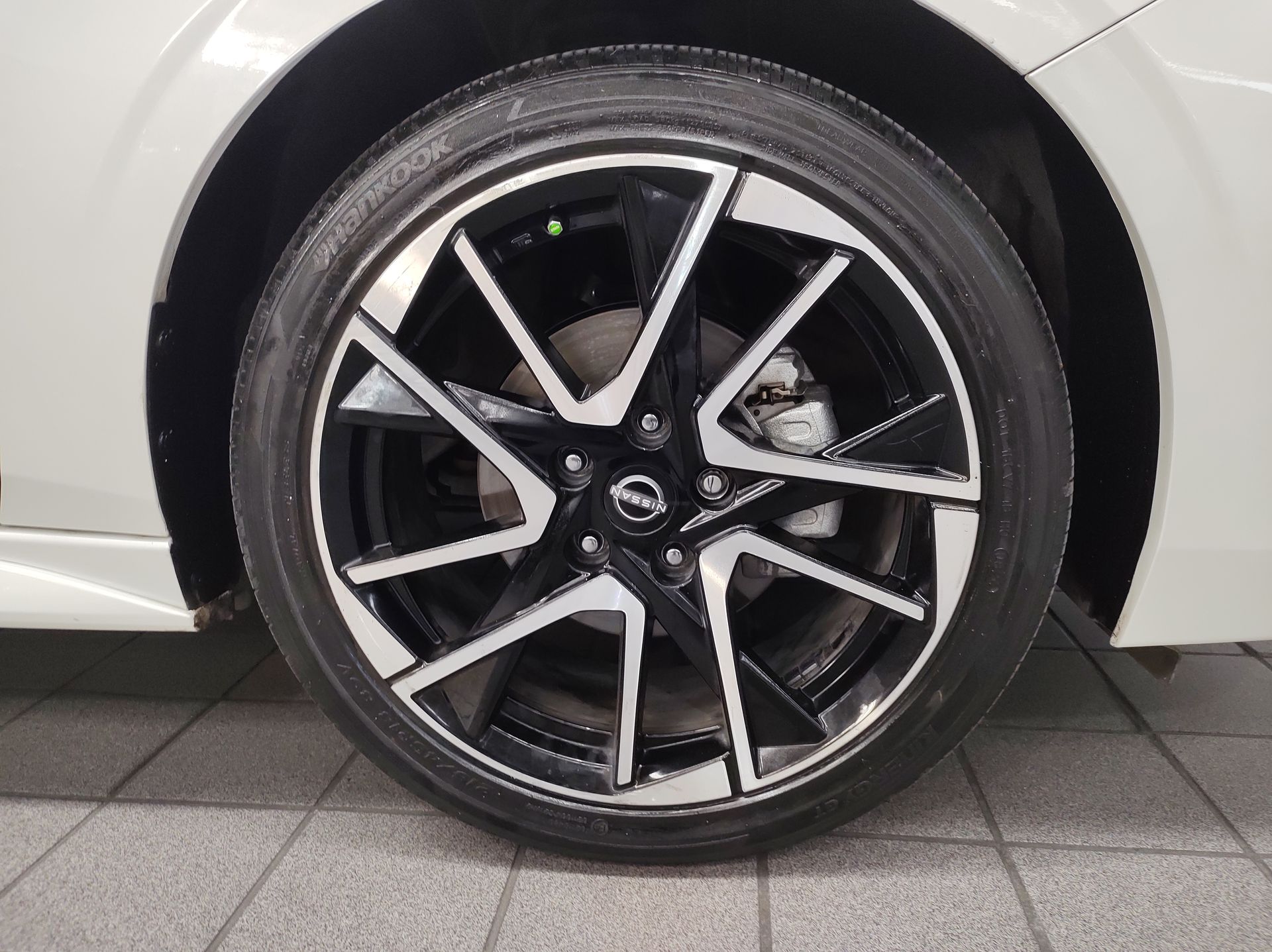 2024 Nissan SENTRA SR BITONO CVT 24