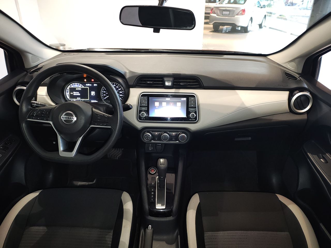 2022 Nissan VERSA ADVANCE CVT 22