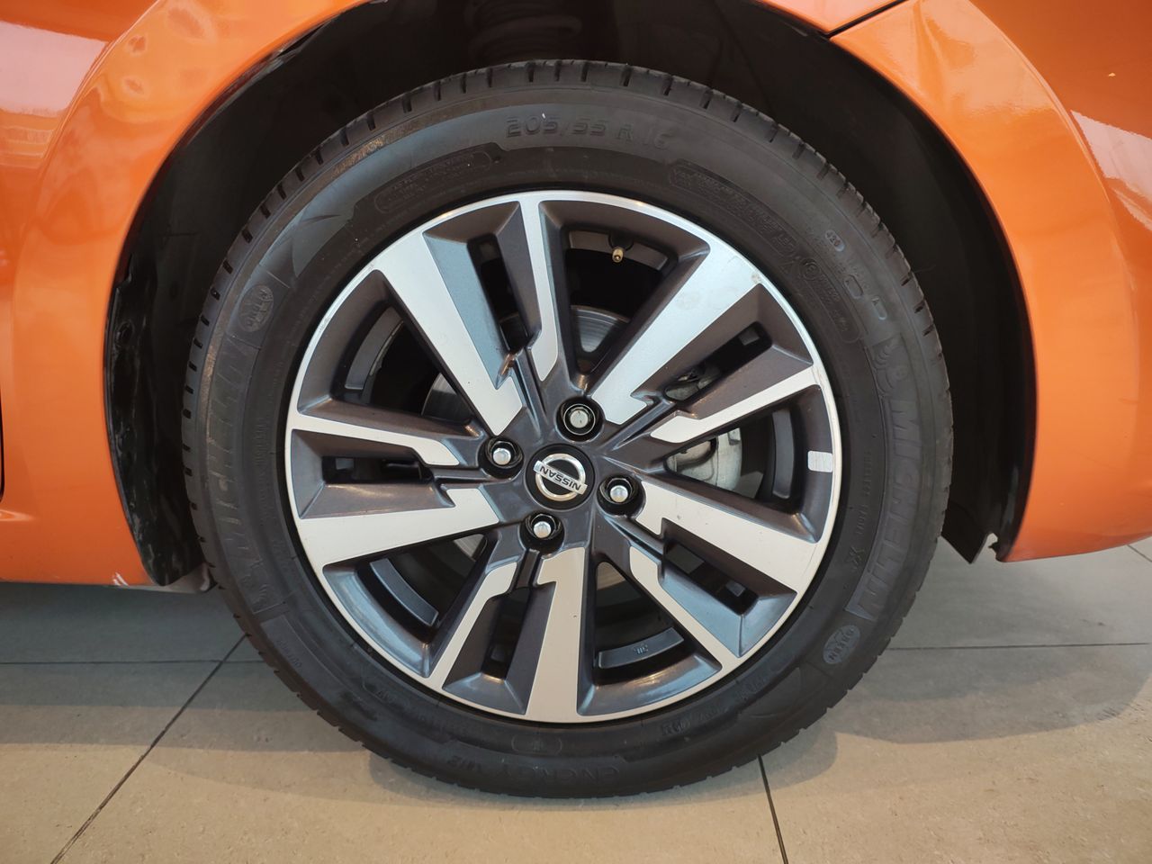 2022 Nissan VERSA ADVANCE CVT 22