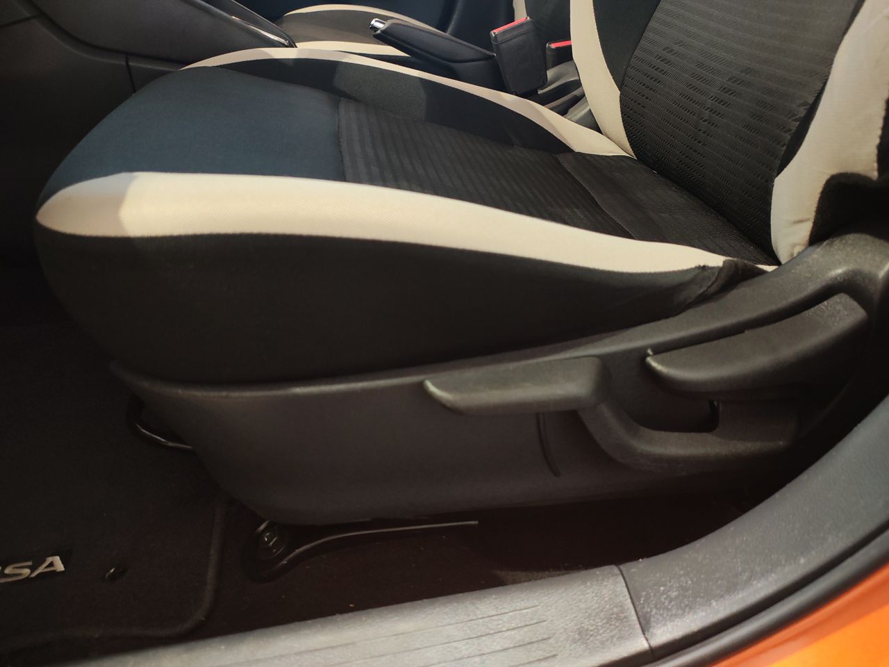 2022 Nissan VERSA ADVANCE CVT 22