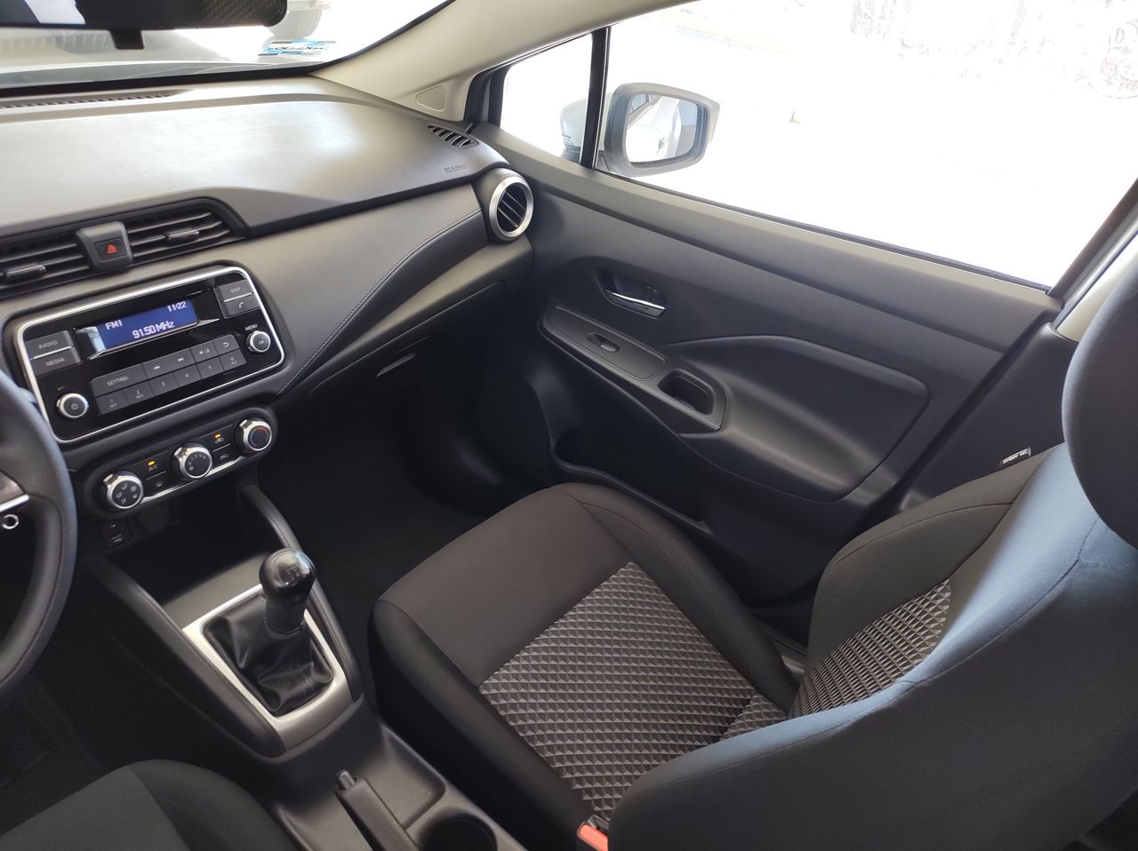 2021 Nissan VERSA SENSE MT 21