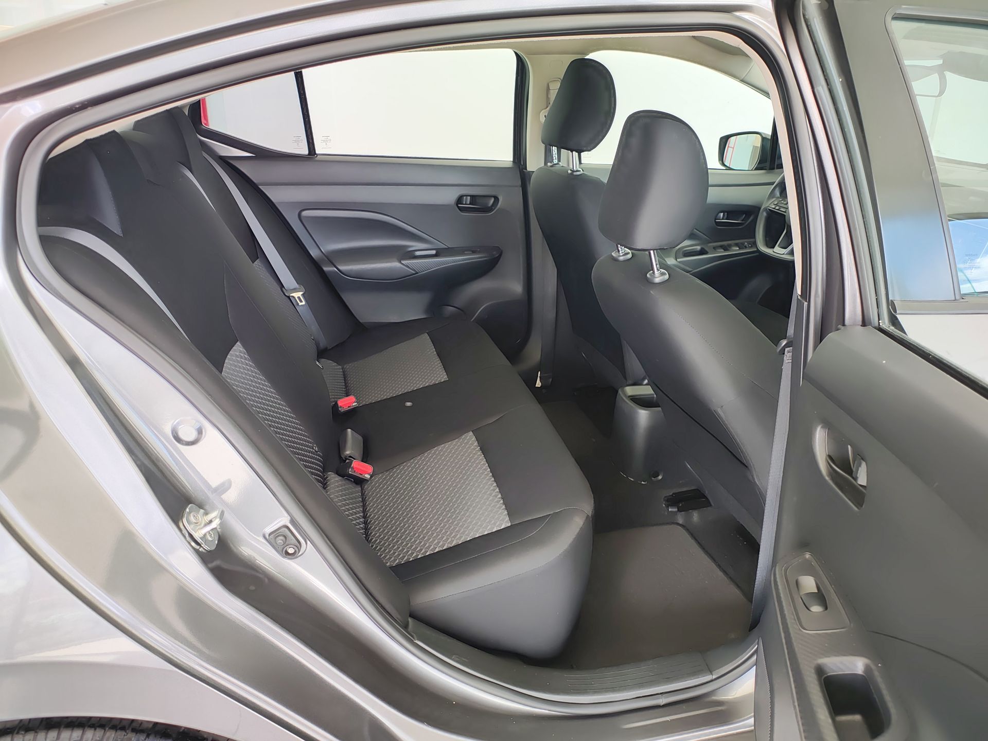 2023 Nissan VERSA SENSE MT 23