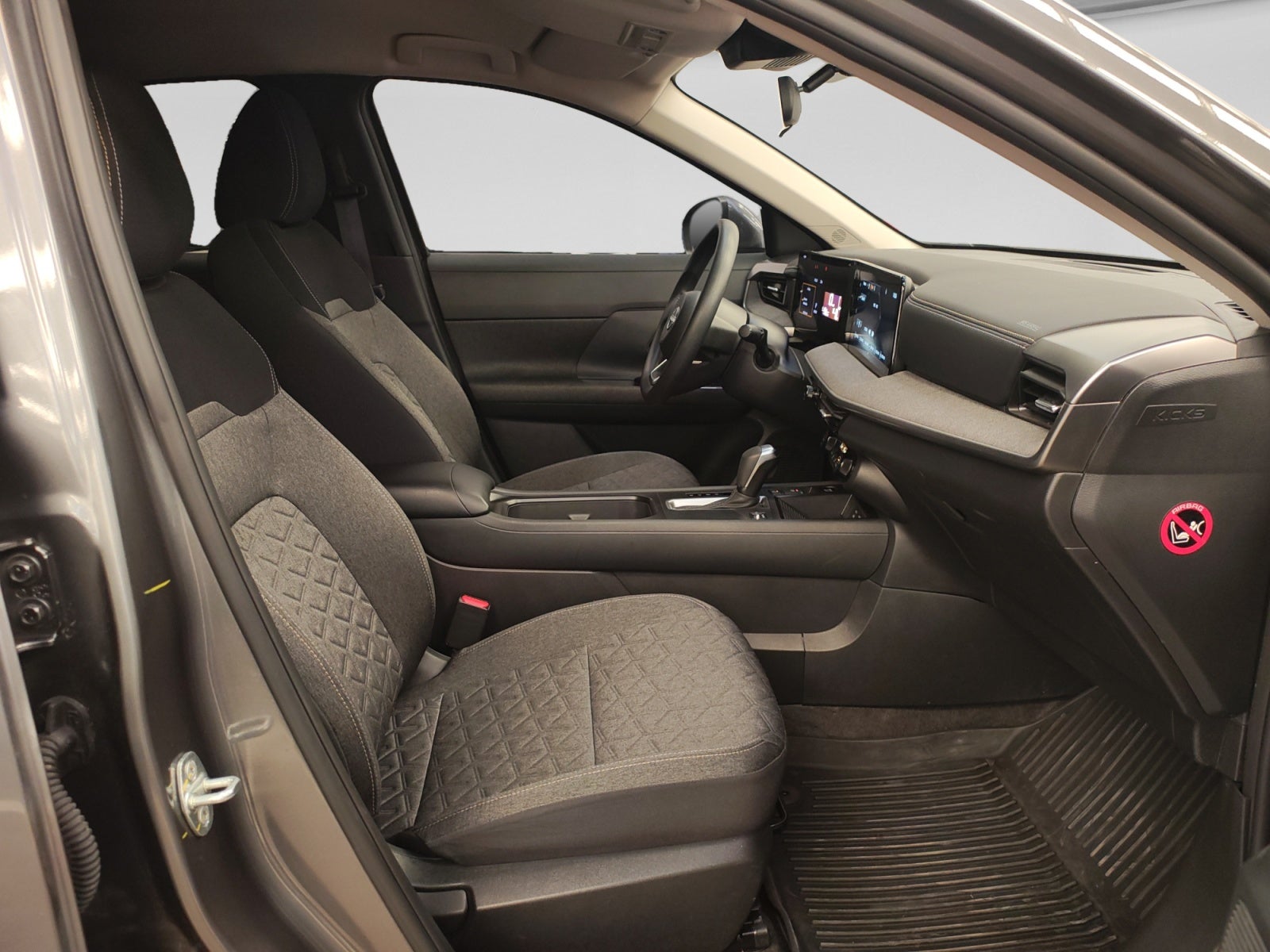 2025 Nissan KICKS KICKS ADVANCE CVT