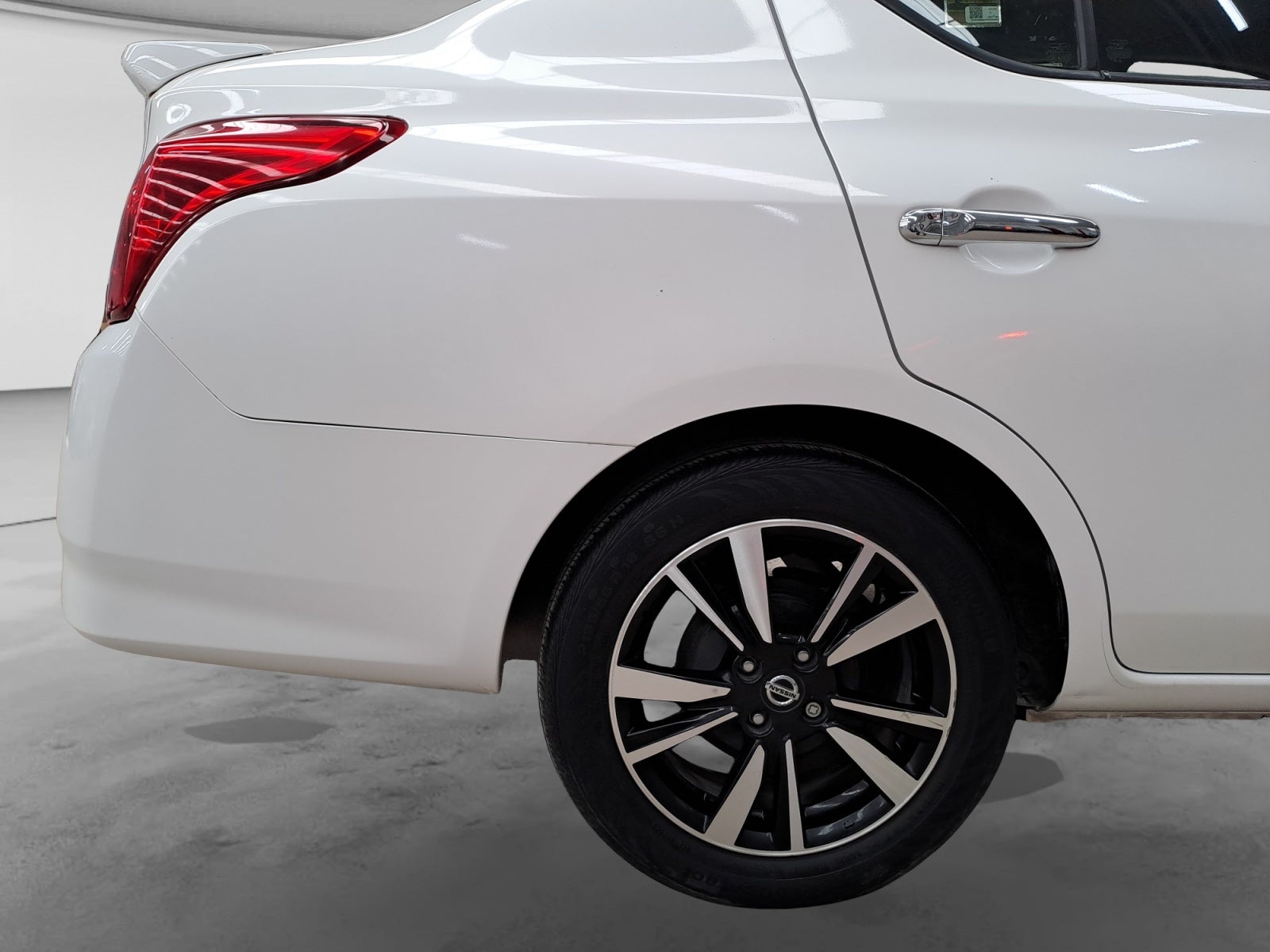 2019 Nissan VERSA EXCLUSIVE NAVI AT AC
