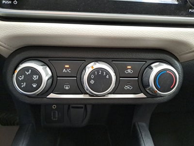 2021 Nissan VERSA ADVANCE CVT 21