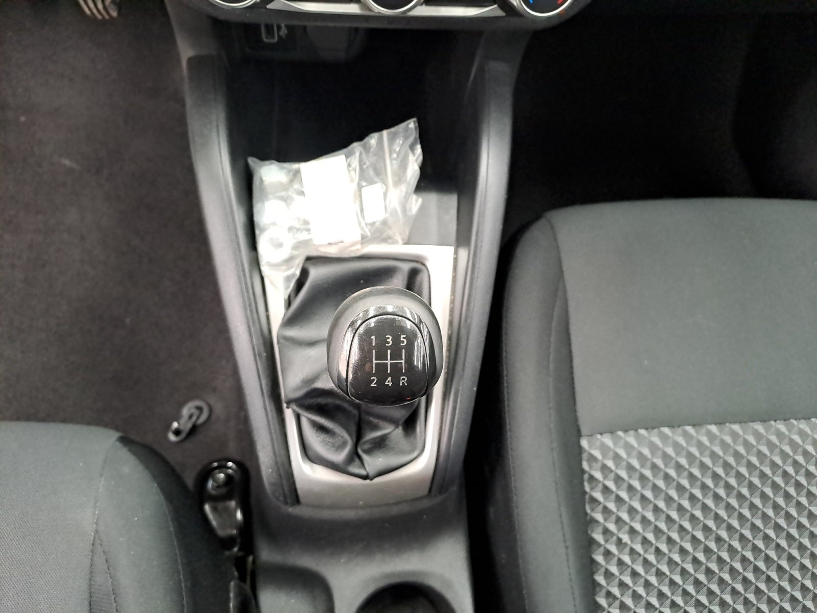 2023 Nissan VERSA VERSA SENSE MT