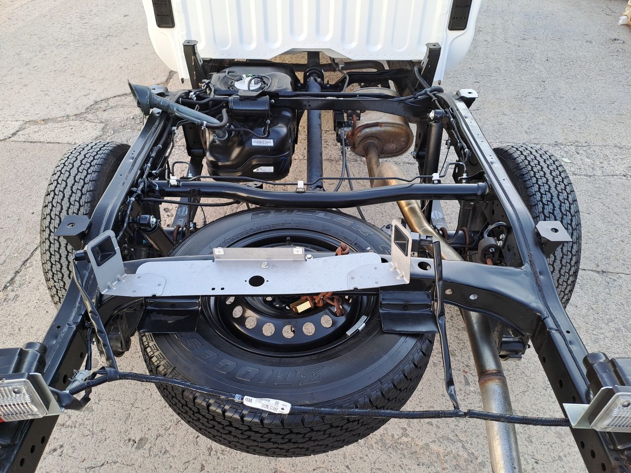 2024 Nissan NP300 NP300 CHASIS TM AC 24