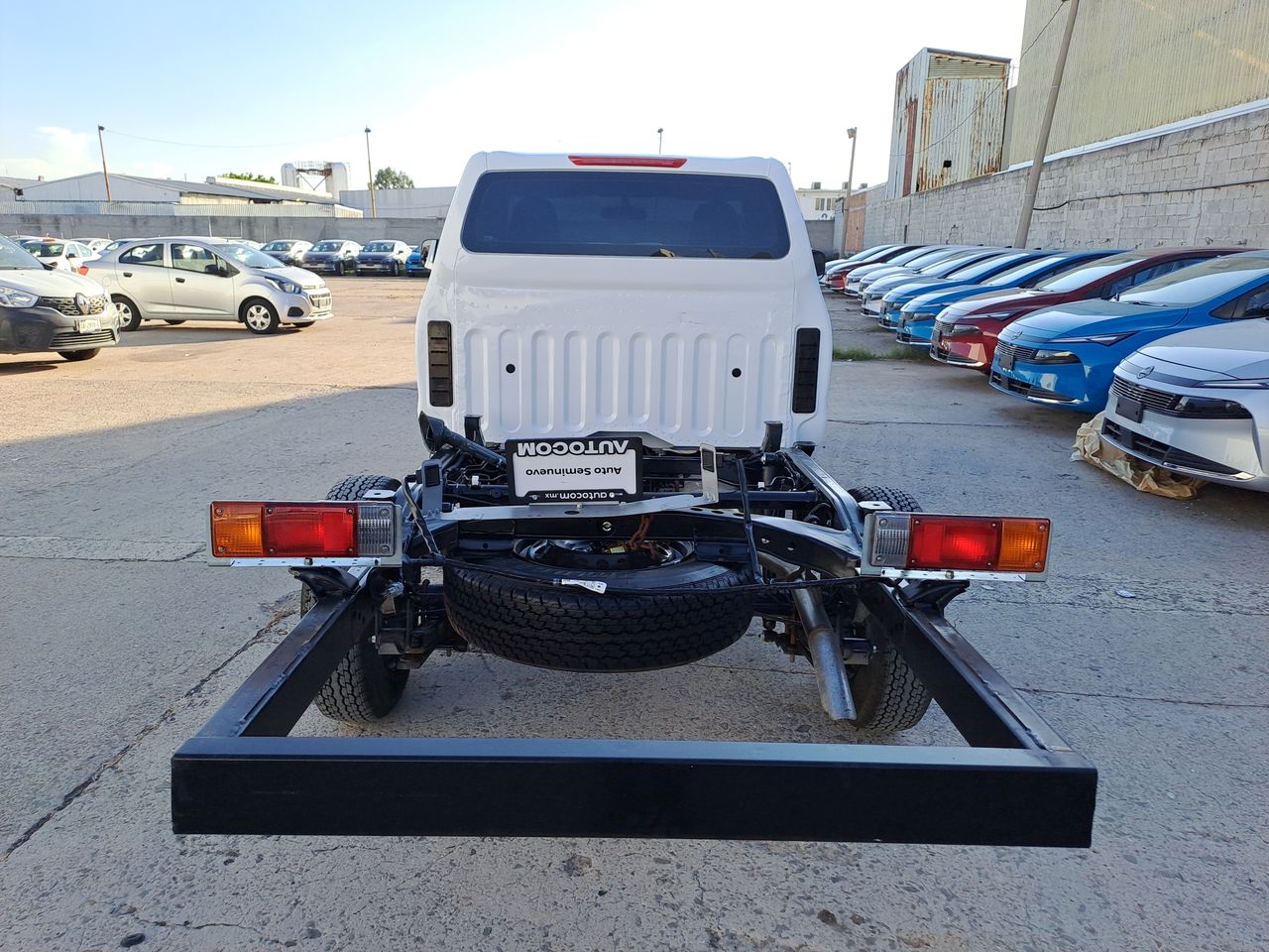 2024 Nissan NP300 NP300 CHASIS TM AC 24