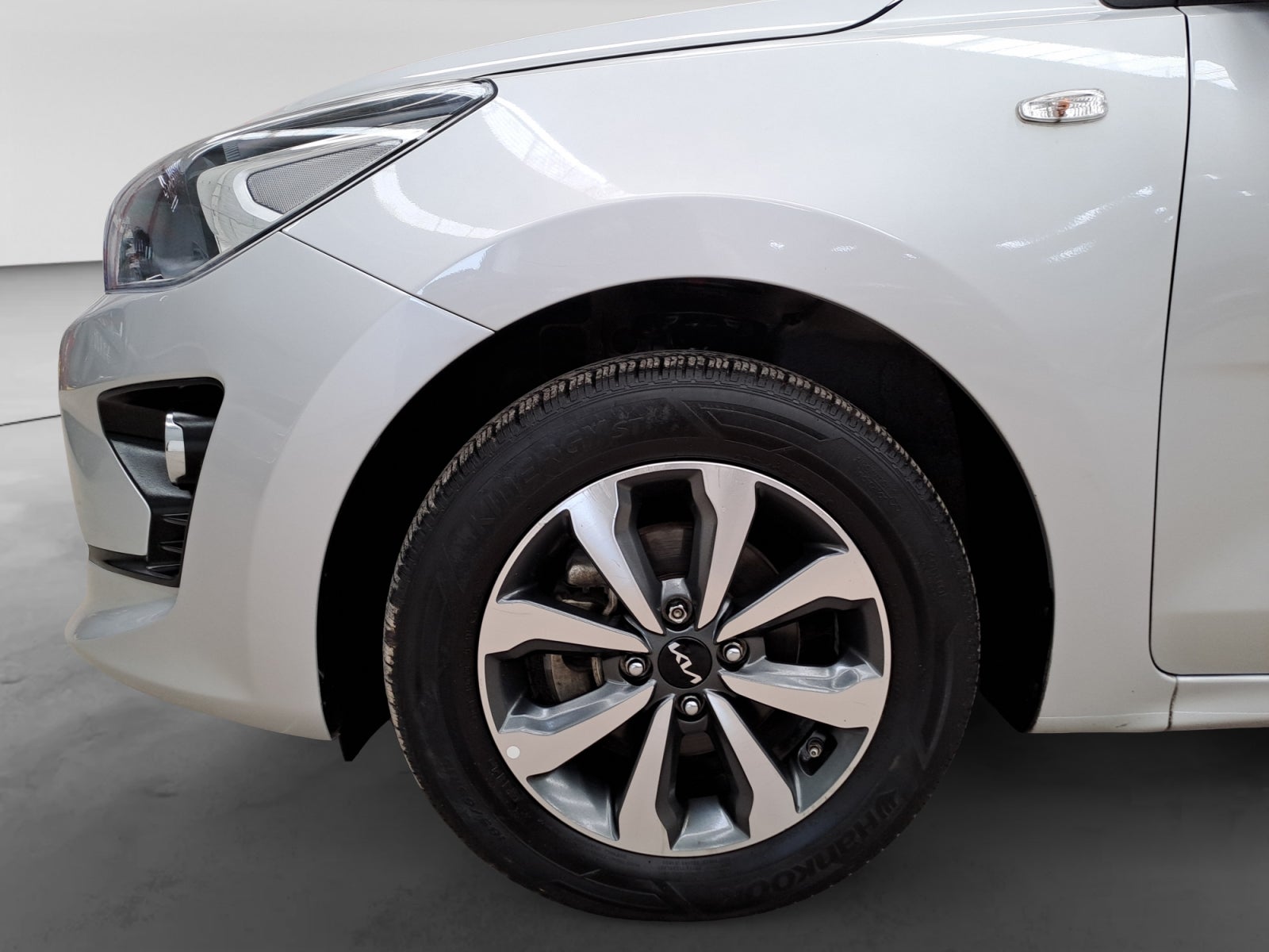 2023 Kia RIO LX TA