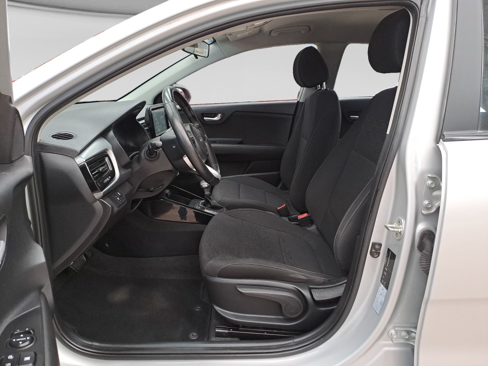 2023 Kia RIO LX TA