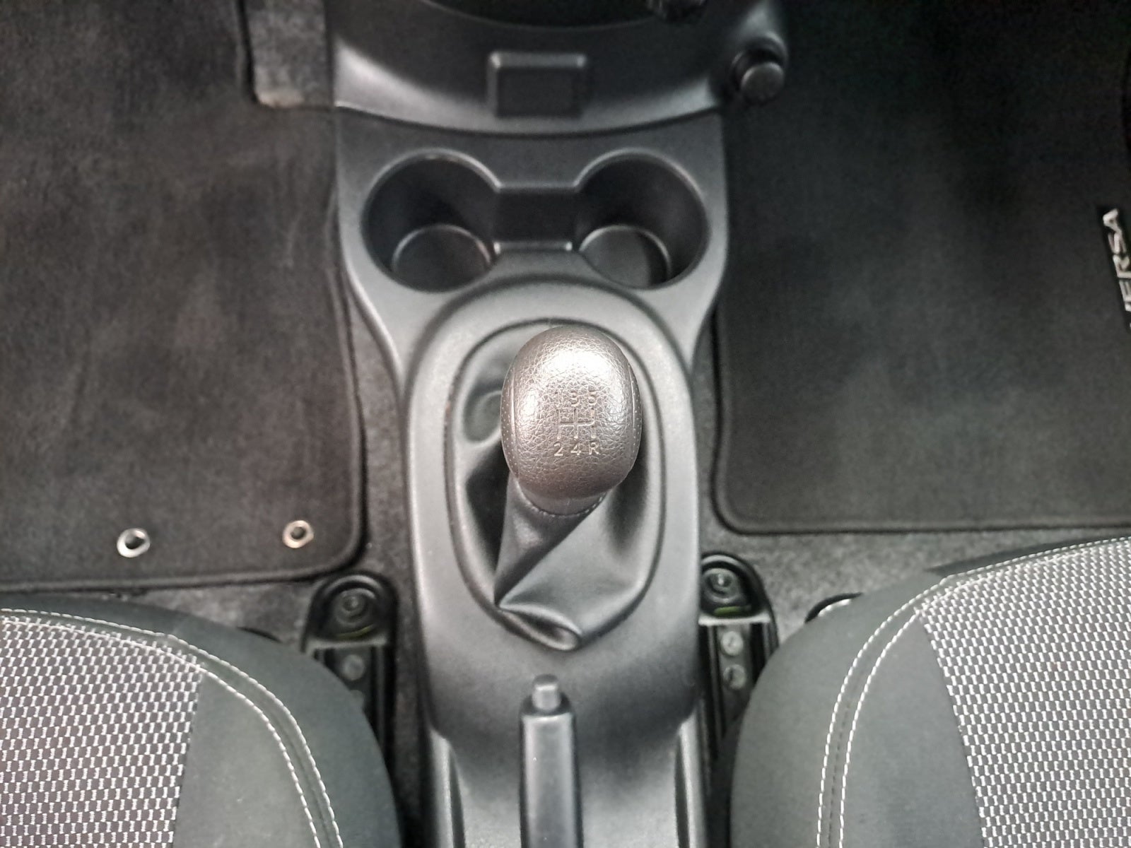 2017 Nissan VERSA VERSA DRIVE MT