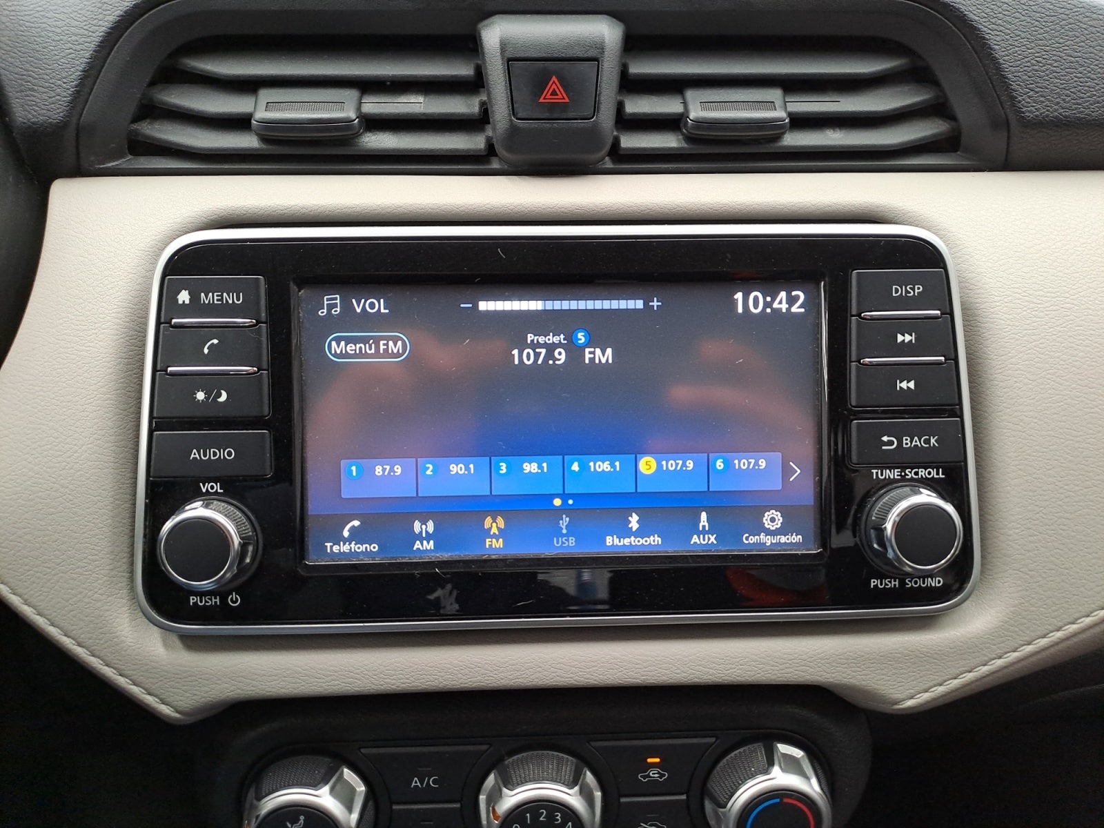 2021 Nissan VERSA ADVANCE CVT 21