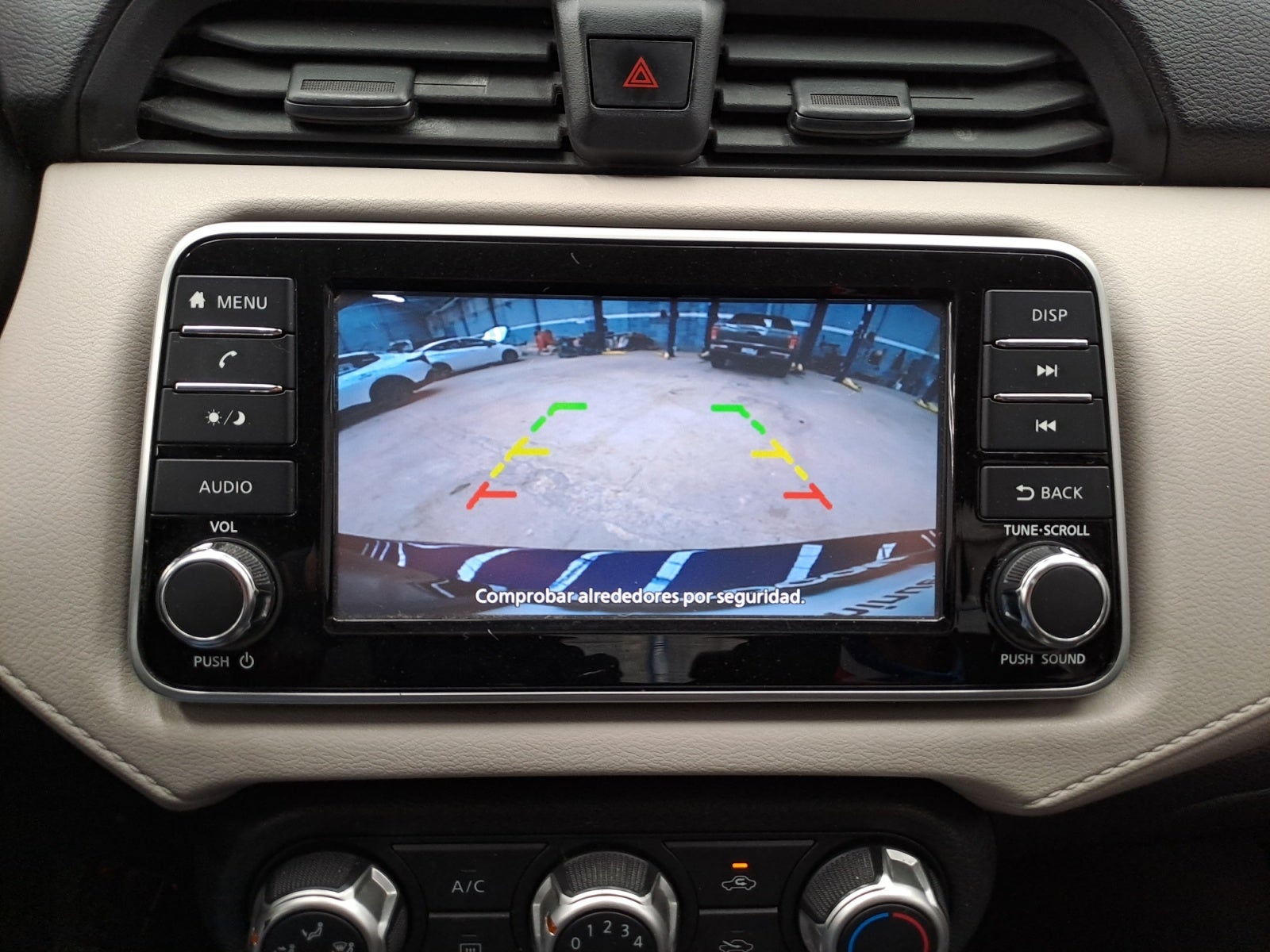 2021 Nissan VERSA ADVANCE CVT 21