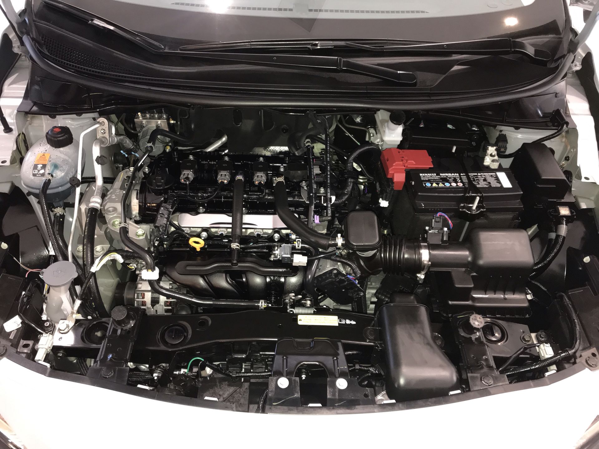 2025 Nissan VERSA SENSE MT 25