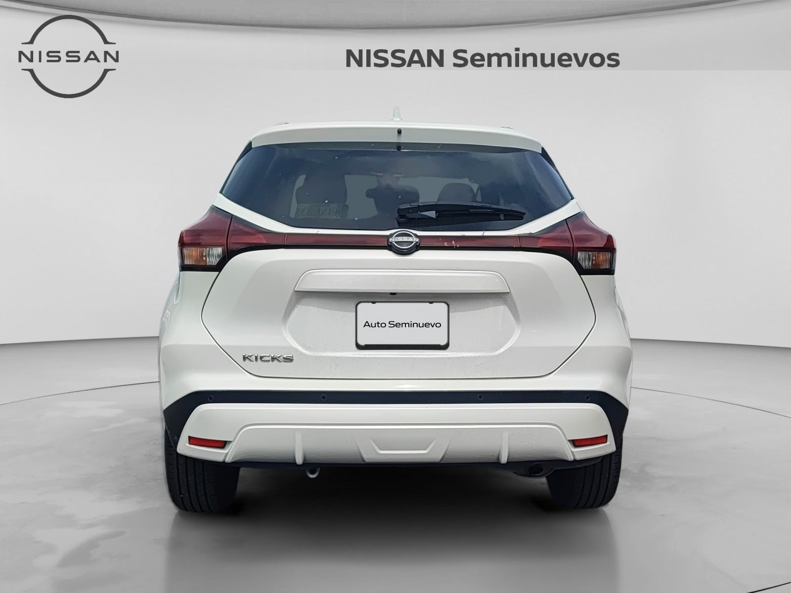 2023 Nissan KICKS KICKS PLATINUM CVT NEGRO