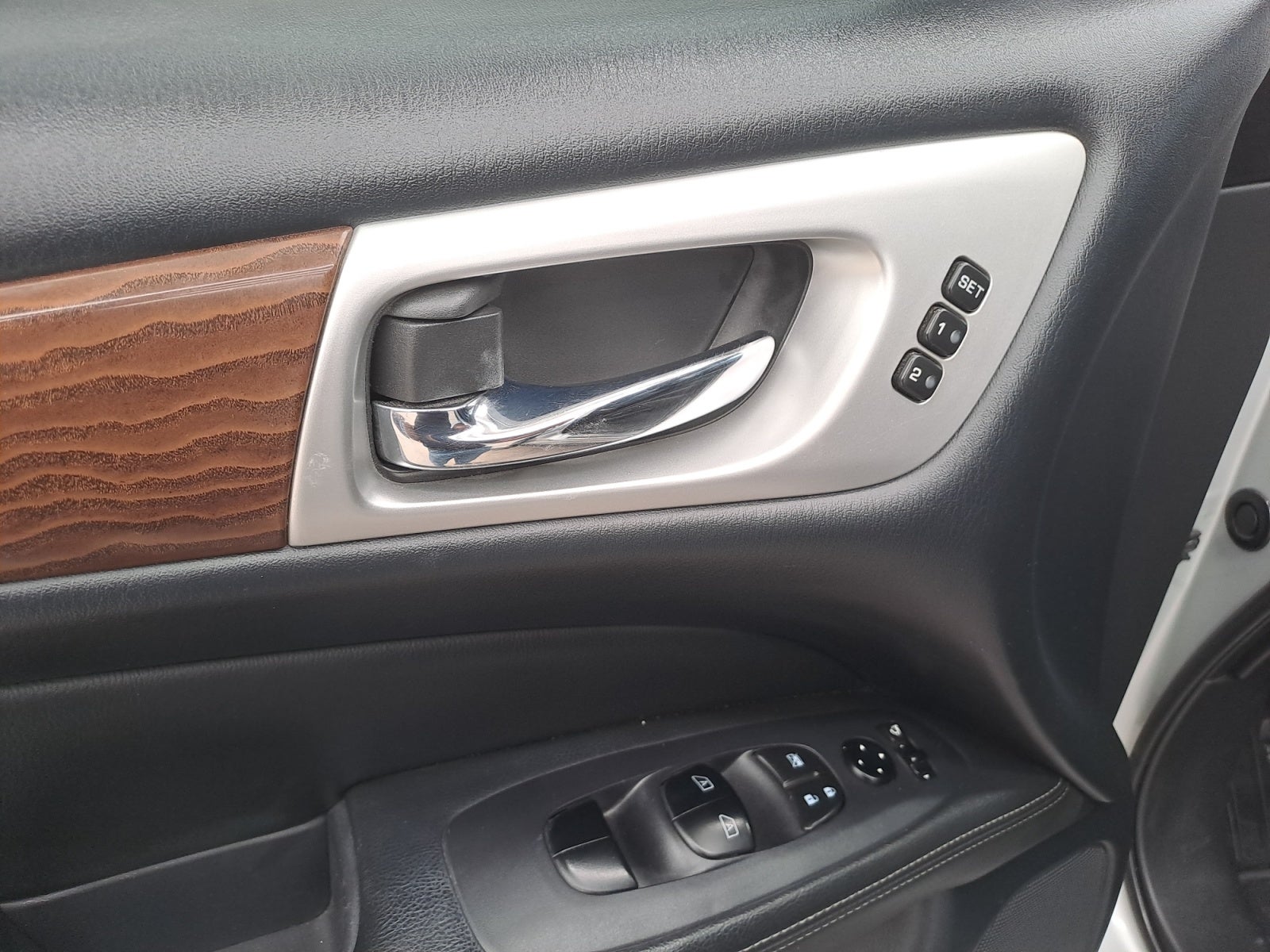 2019 Nissan PATHFINDER EXCLUSIVE 4WD