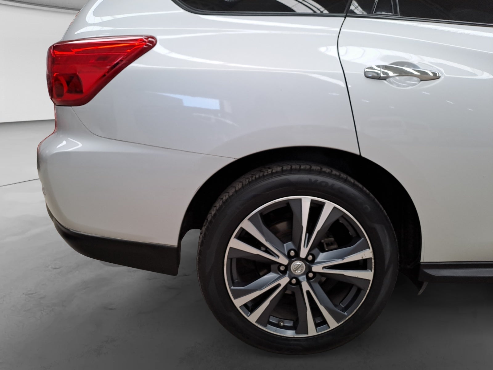 2019 Nissan PATHFINDER EXCLUSIVE 4WD