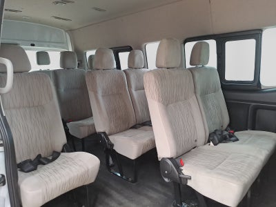 2024 Nissan URVAN 14 PASAJEROS AMPLIA AA 24