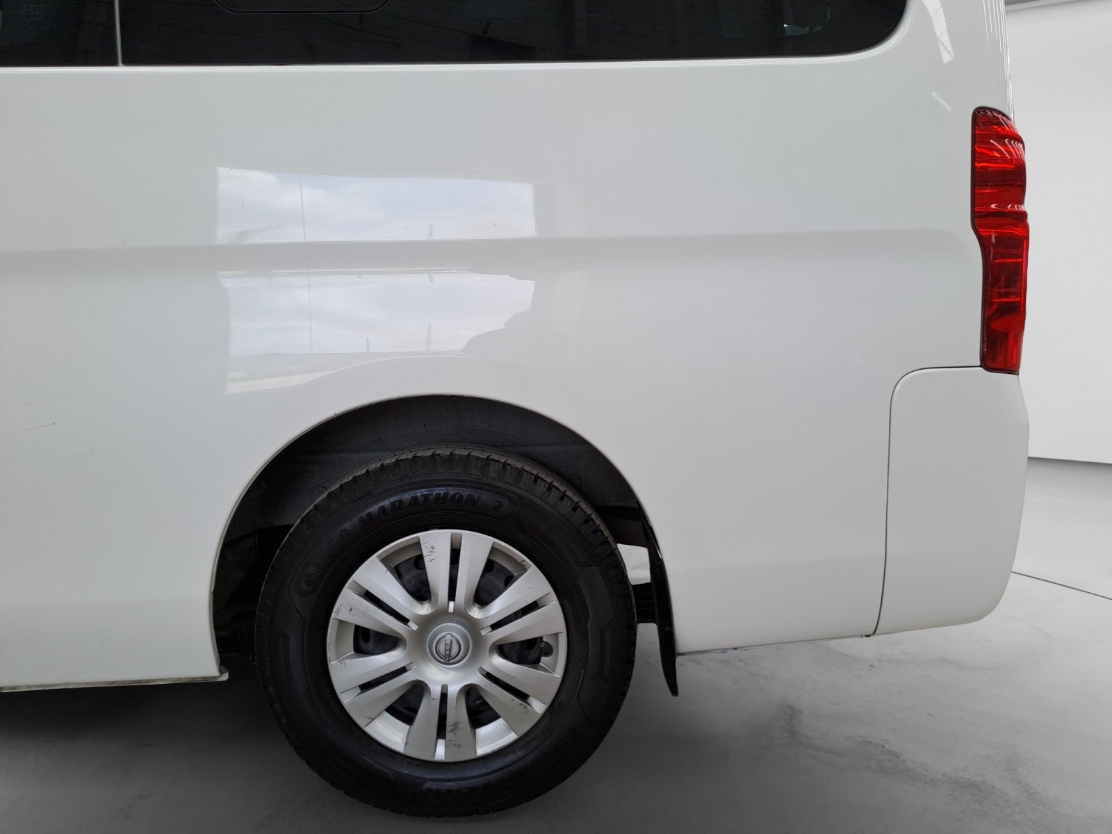 2024 Nissan URVAN 14 PASAJEROS AMPLIA AA 24