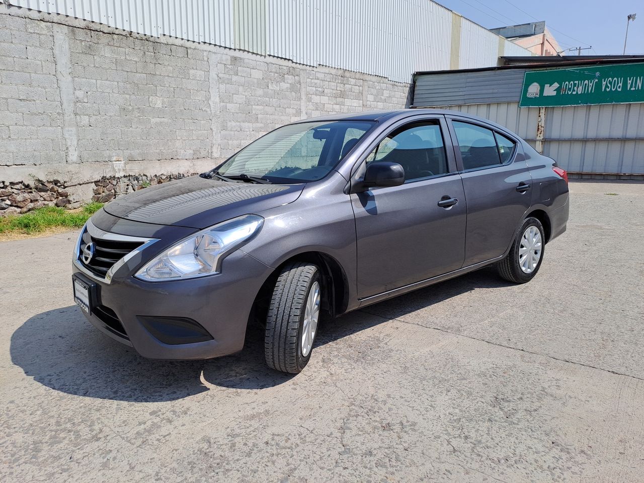 2020 Nissan VERSA MT AC 1.6L