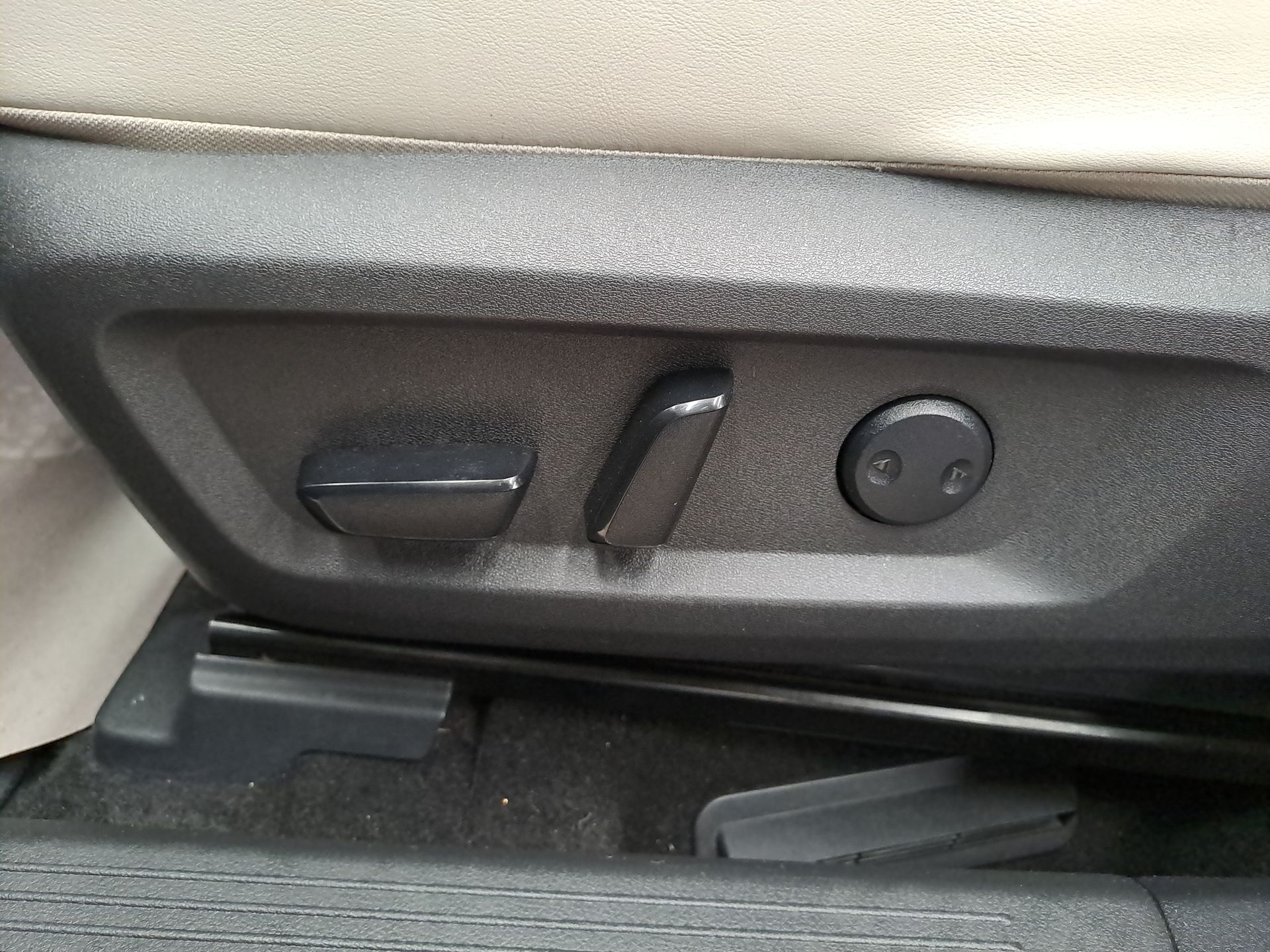 2023 Nissan X-TRAIL PLATINUM E-POWER 2 ROW 23