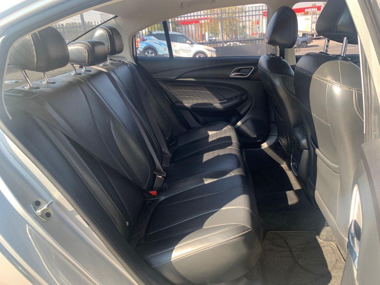 2024 MG MG5 1.5L DEL ELEGANCE MT