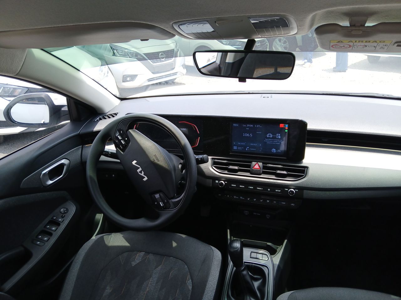 2024 Kia K3 LX MT