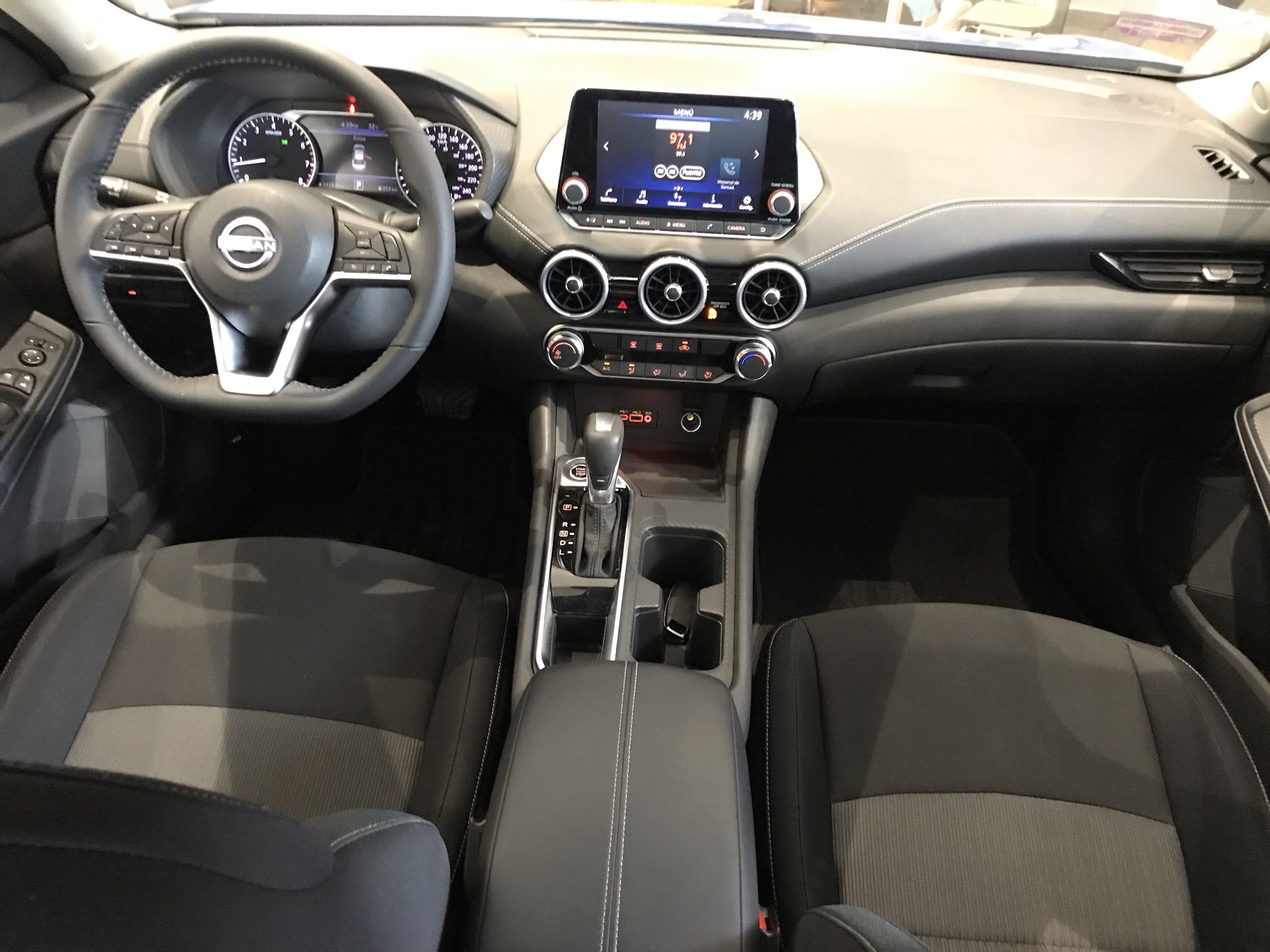 2025 Nissan SENTRA ADVANCE CVT 25