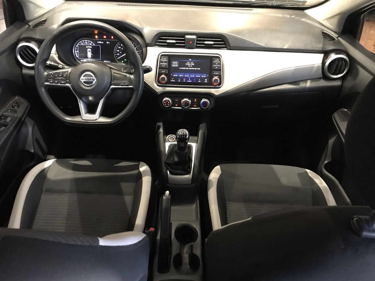 2020 Nissan VERSA ADVANCE MT