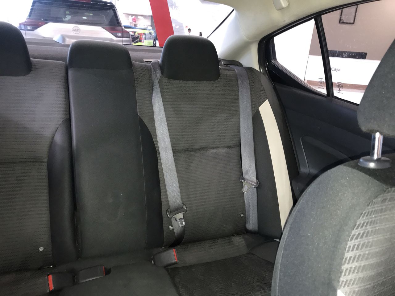 2020 Nissan VERSA ADVANCE MT