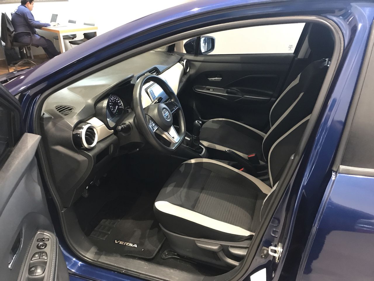 2020 Nissan VERSA ADVANCE MT