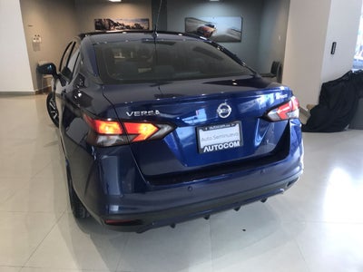 2020 Nissan VERSA ADVANCE MT