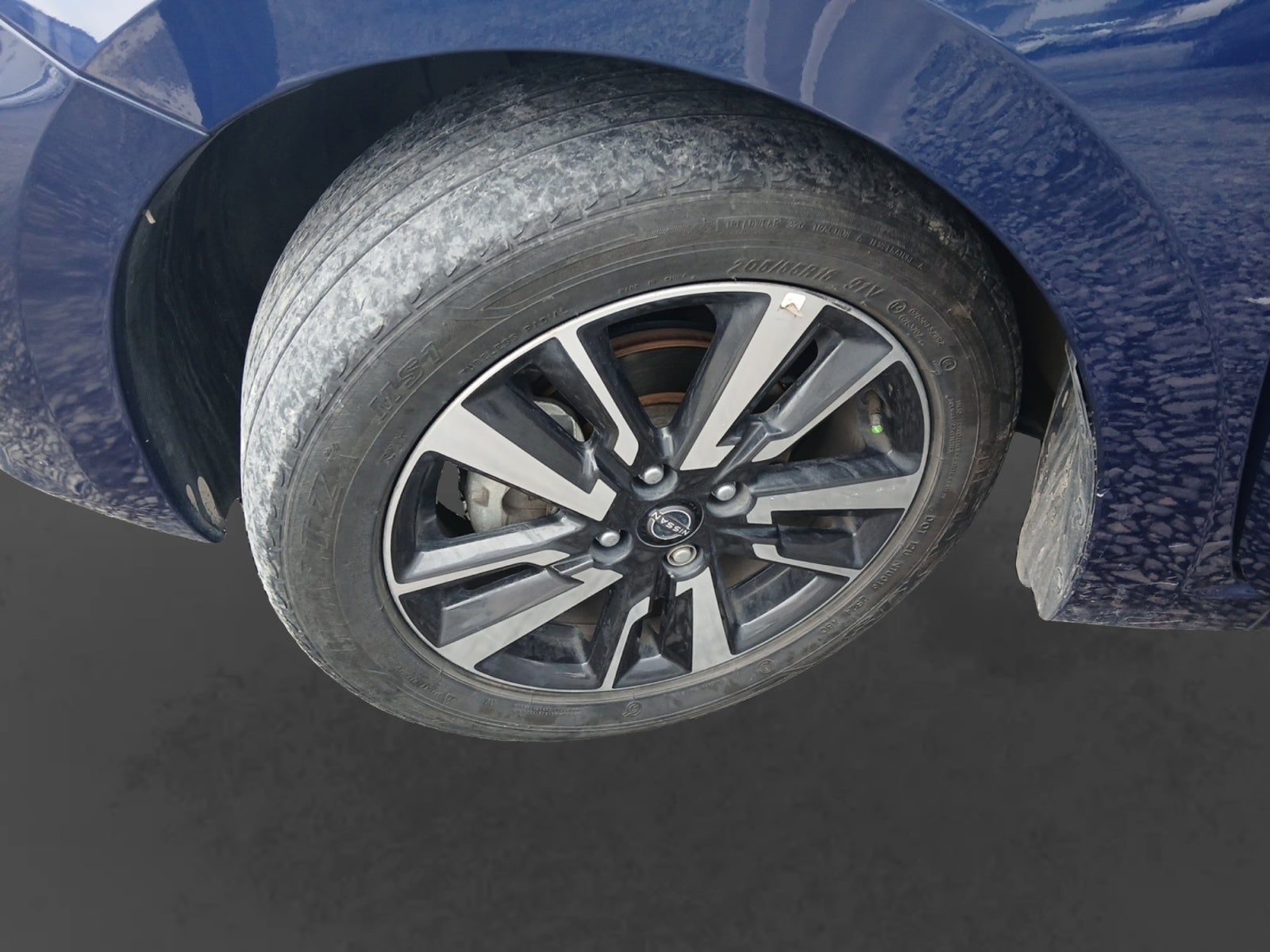 2024 Nissan VERSA VERSA ADVANCE MT
