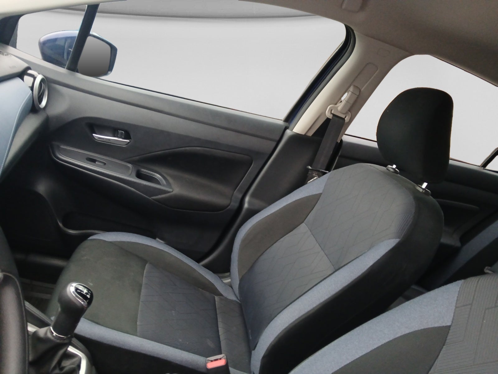 2024 Nissan VERSA VERSA ADVANCE MT