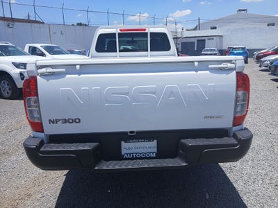 2024 Nissan NP300 NP300 CHASIS TM AC 24