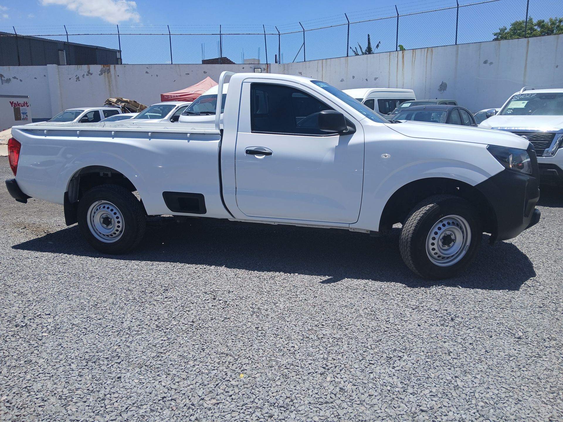 2024 Nissan NP300 NP300 CHASIS TM AC 24