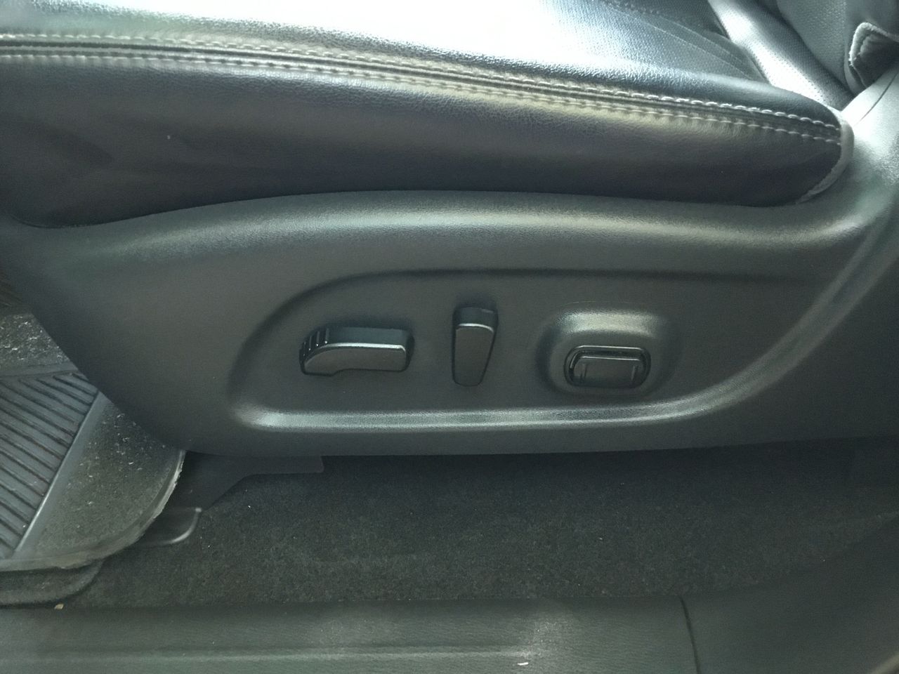 2018 Nissan PATHFINDER EXCLUSIVE