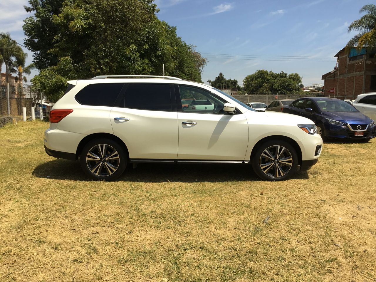 2018 Nissan PATHFINDER EXCLUSIVE