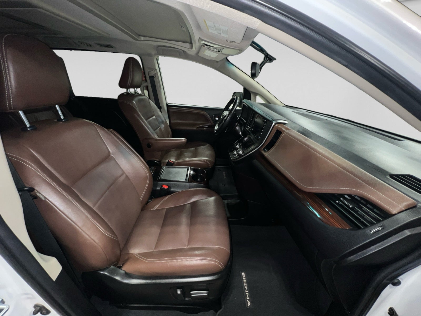 2019 Toyota SIENNA LIMITED