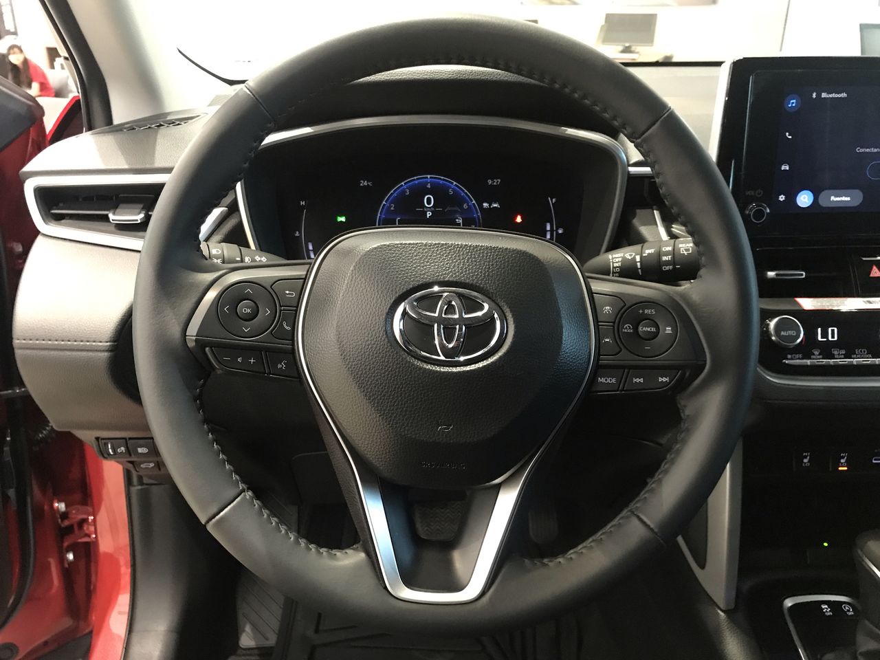 2025 Toyota COROLLA CROSS XLE CVT