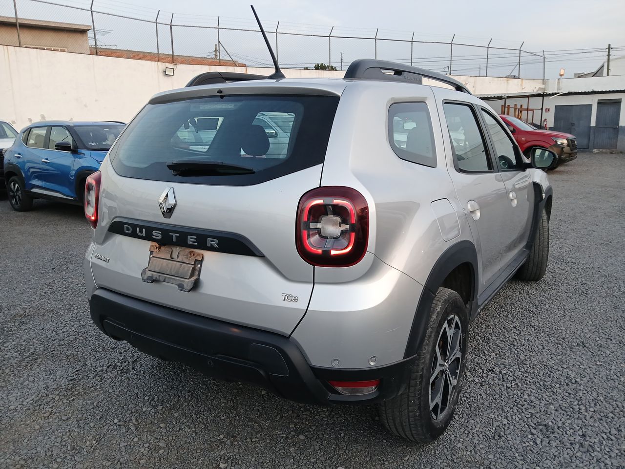 2023 RENAULT DUSTER DUSTER ICONIC CVT