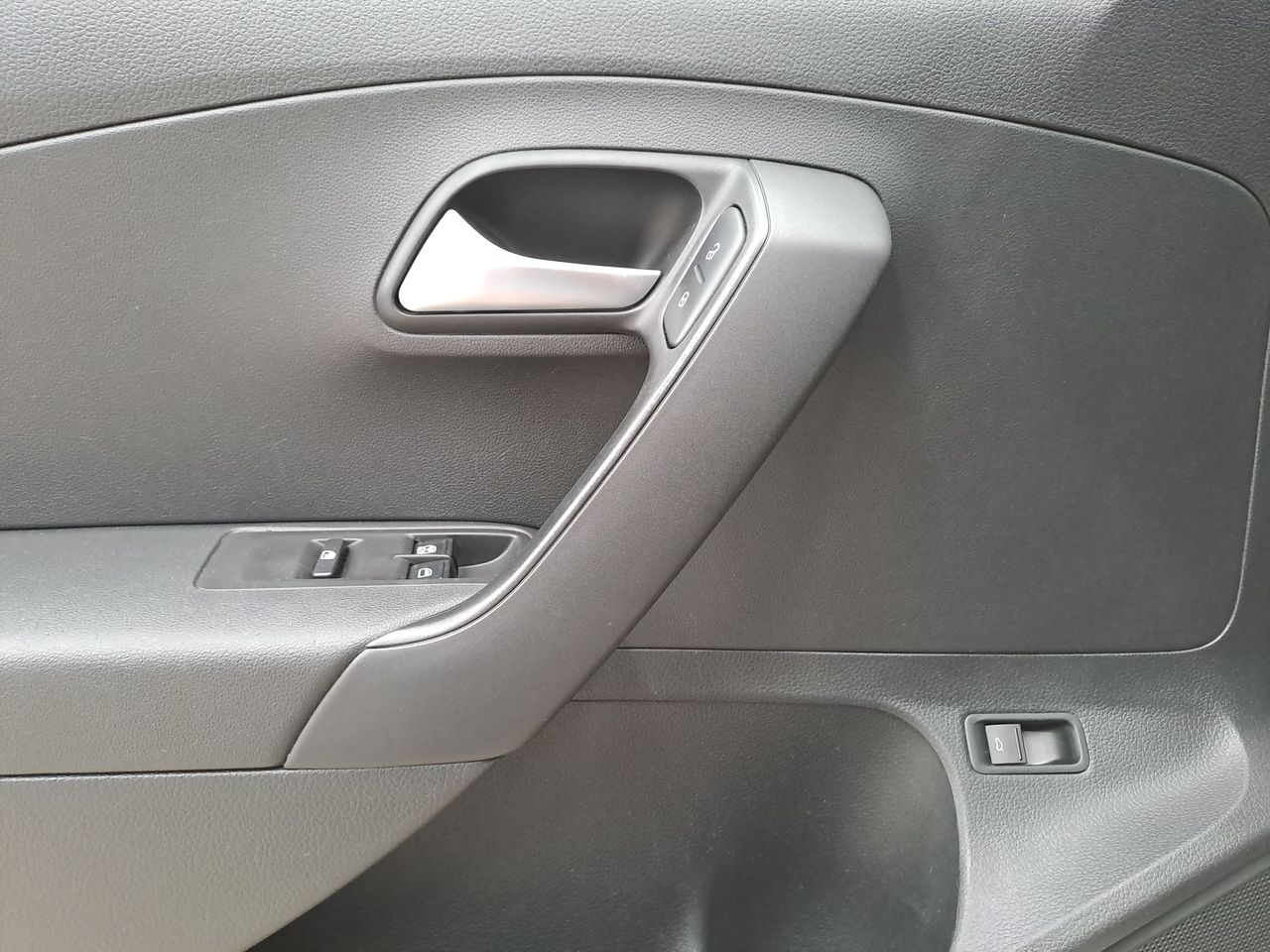2018 Volkswagen VENTO COMFORTLINE STD.