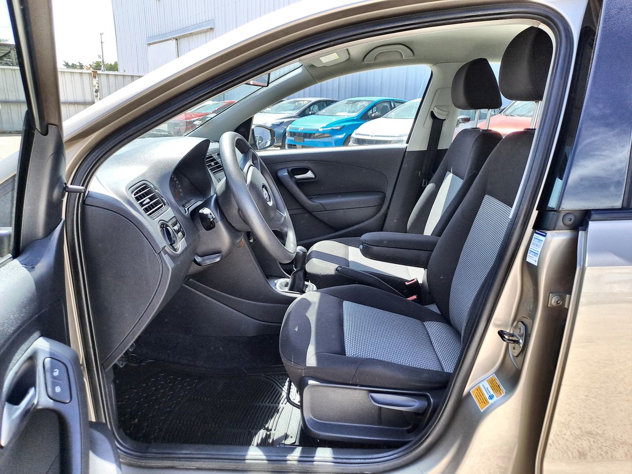 2018 Volkswagen VENTO COMFORTLINE STD.