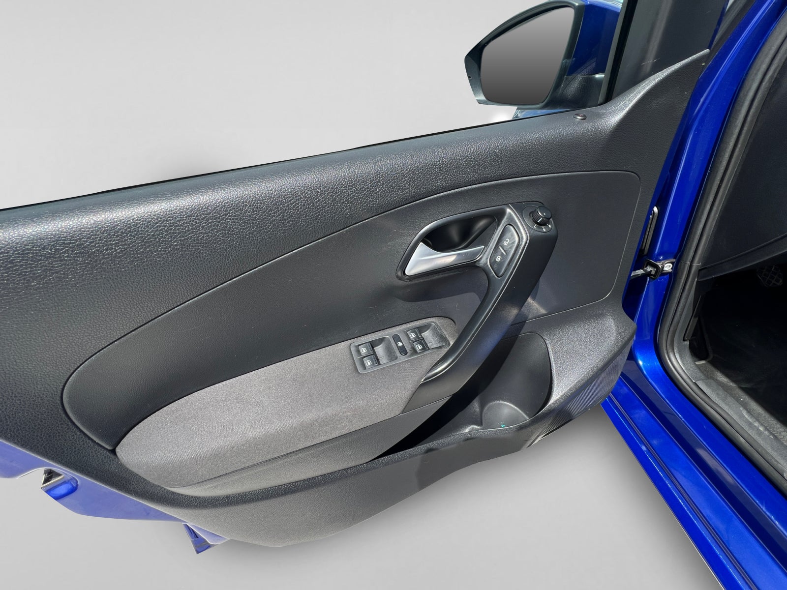 2019 Volkswagen POLO DESIGN & SOUND STD.