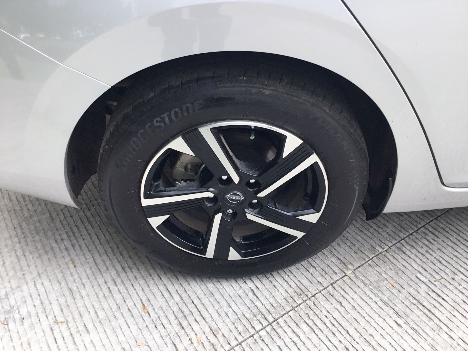 2024 Nissan SENTRA SENTRA ADVANCE T/M