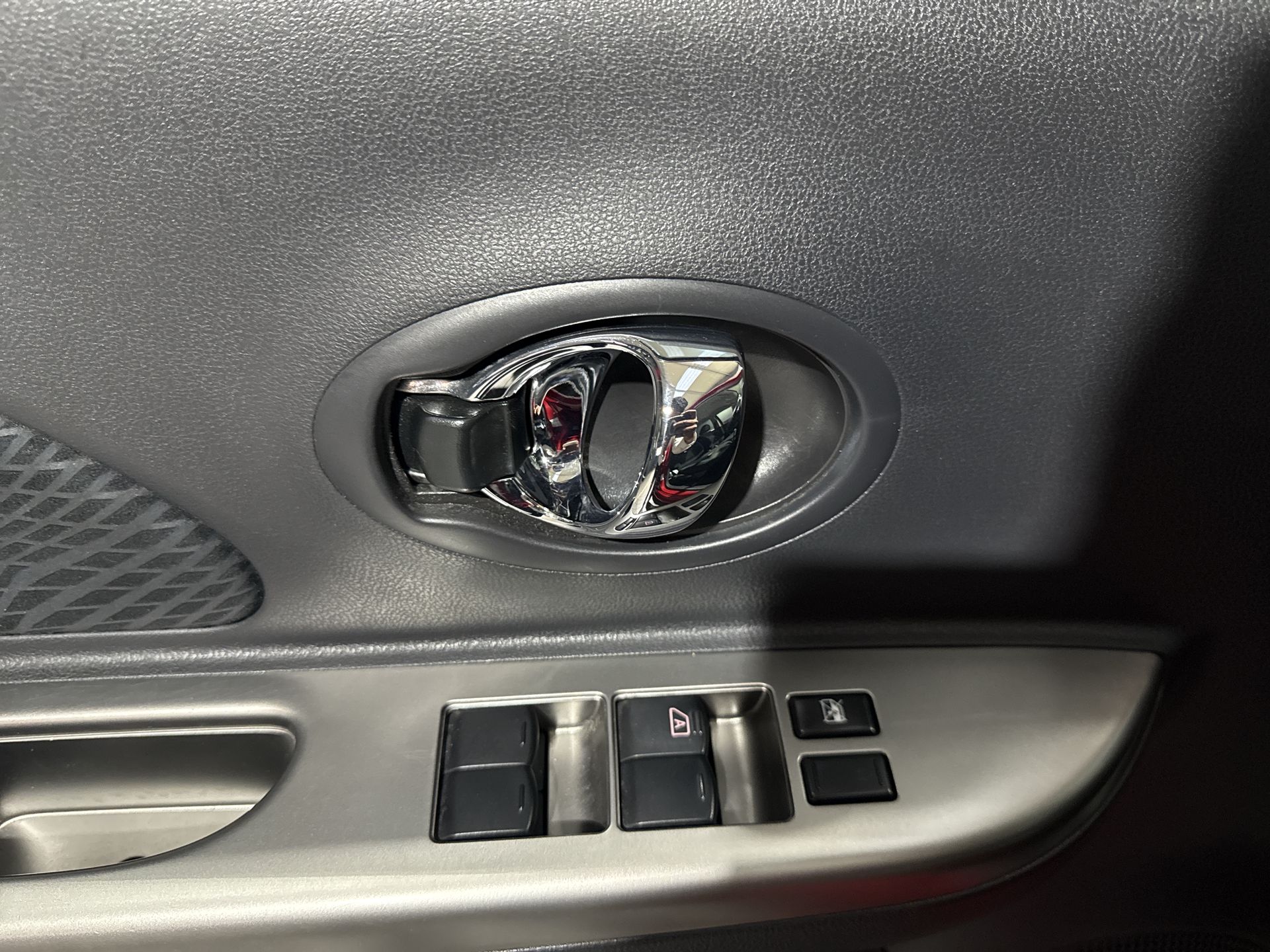 2019 Nissan MARCH SR NAVI TM