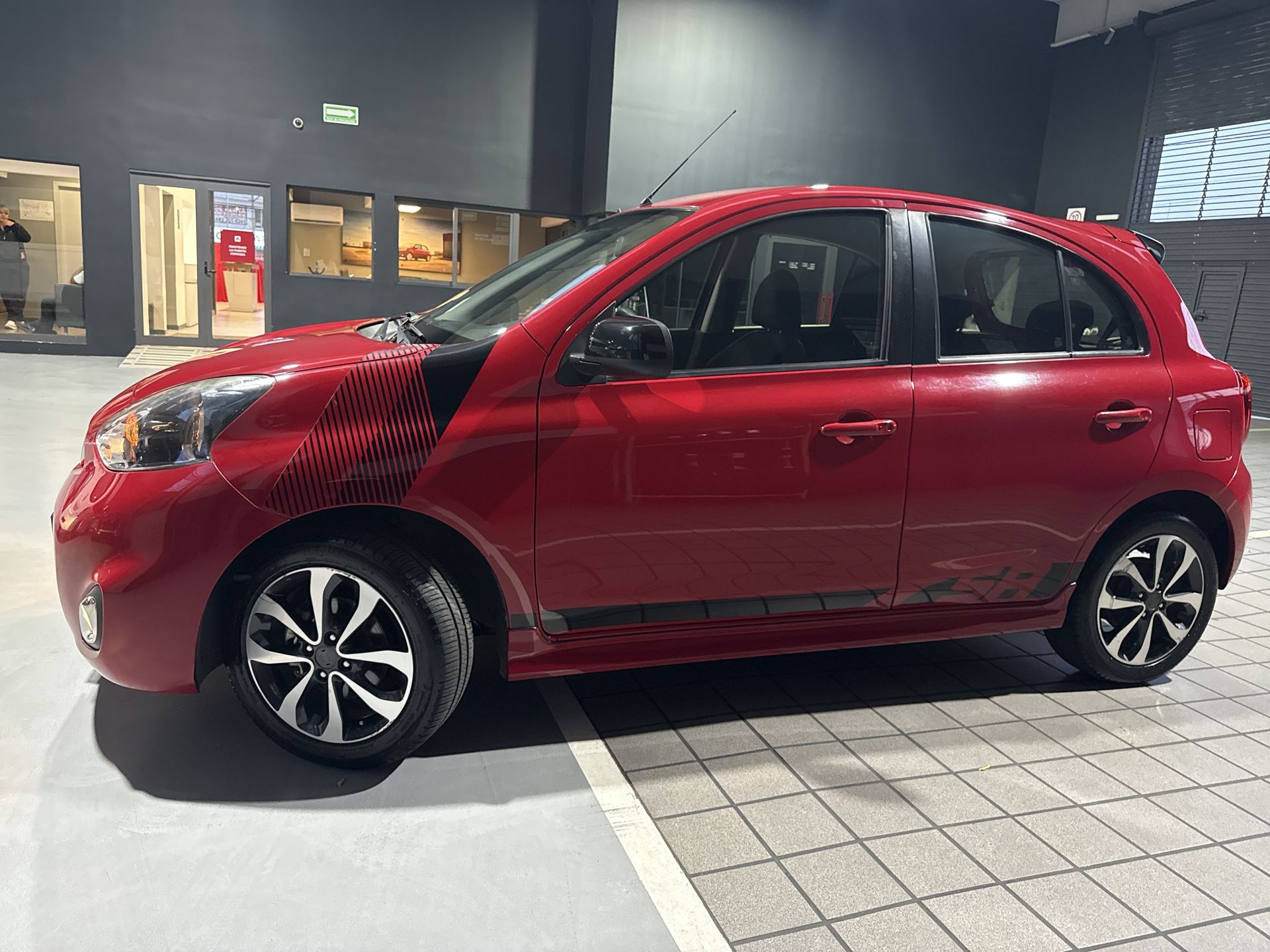 2019 Nissan MARCH SR NAVI TM