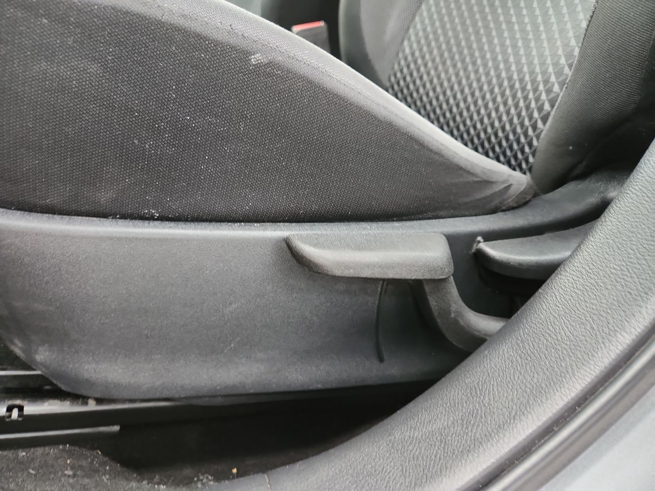 2020 Nissan VERSA SENSE CVT